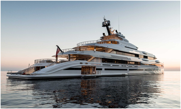 Superyacht Lana Exploring This Great Superyacht In Detail Mega Yachts